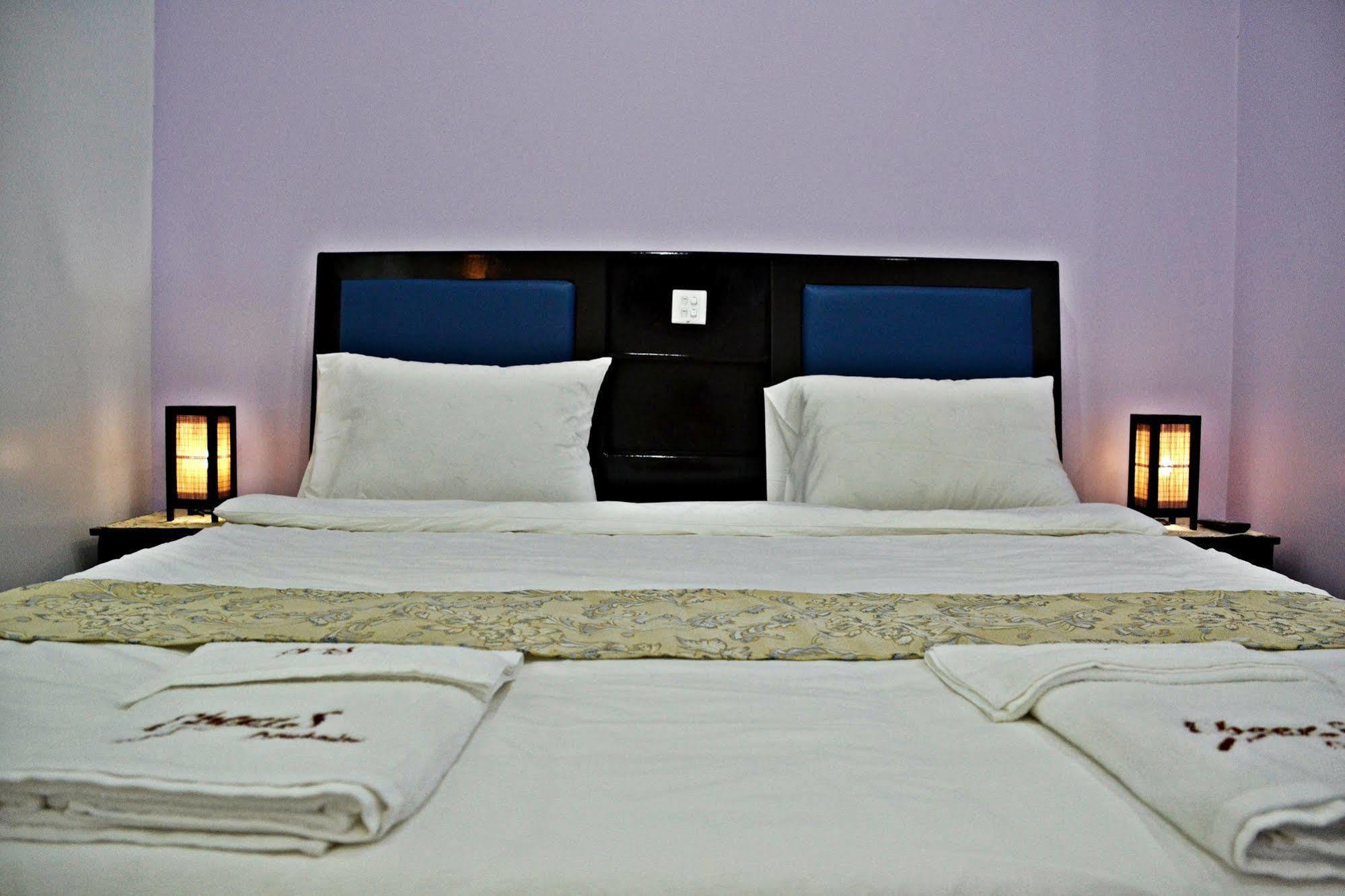 Bennys Boutique Hotel Sihanoukville Esterno foto