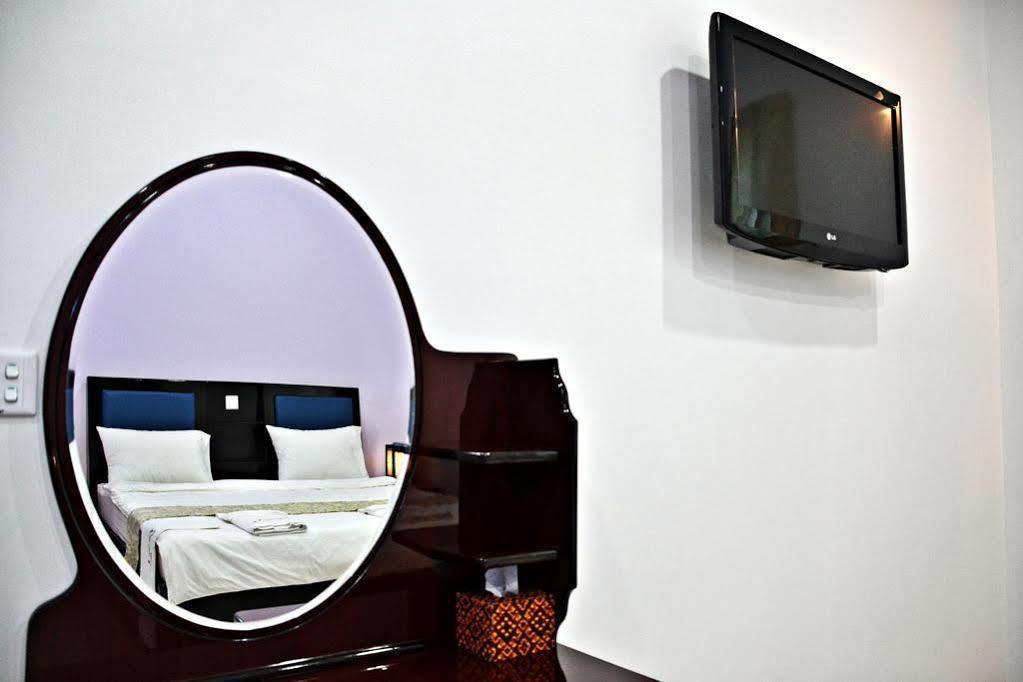 Bennys Boutique Hotel Sihanoukville Esterno foto